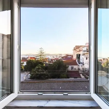 Terrace River Center Apartment *